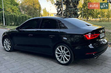 Седан Audi A3 2015 в 