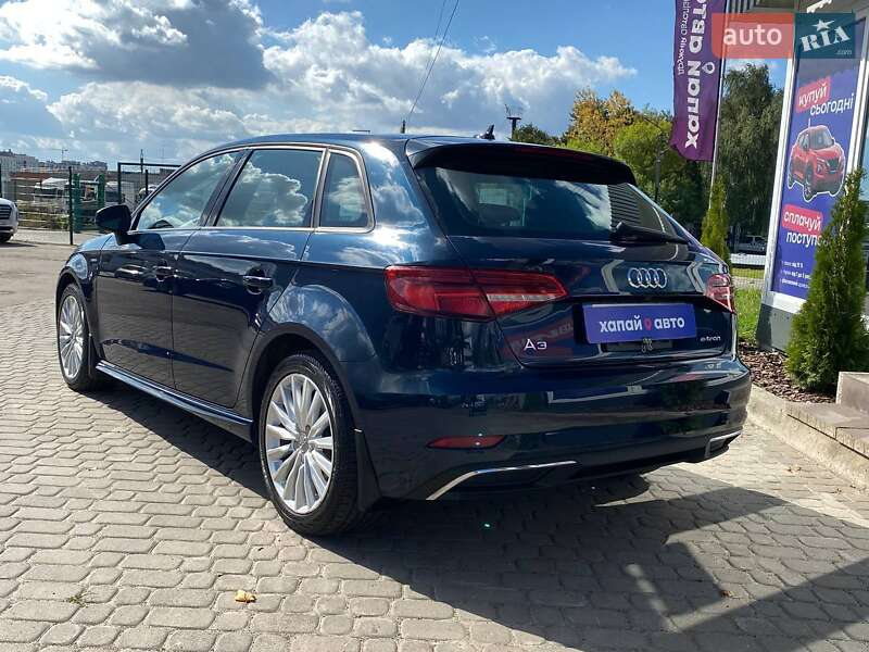 Хэтчбек Audi A3 2016 в Львове