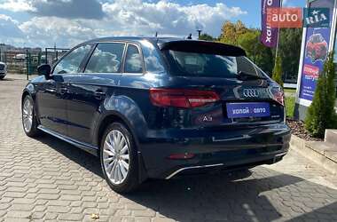 Хэтчбек Audi A3 2016 в 