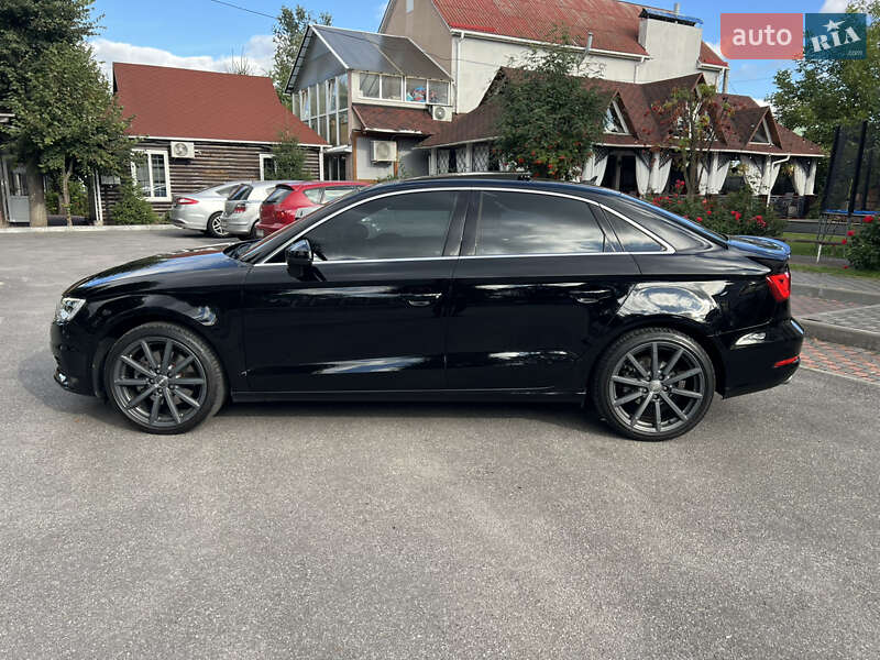 Седан Audi A3 2014 в Вінниці