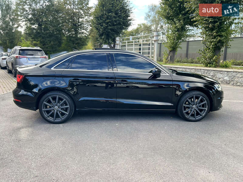 Седан Audi A3 2014 в Вінниці