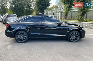 Седан Audi A3 2014 в 