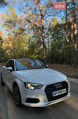 Седан Audi A3 2017 в 