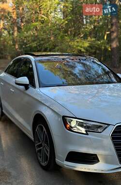 Седан Audi A3 2017 в 