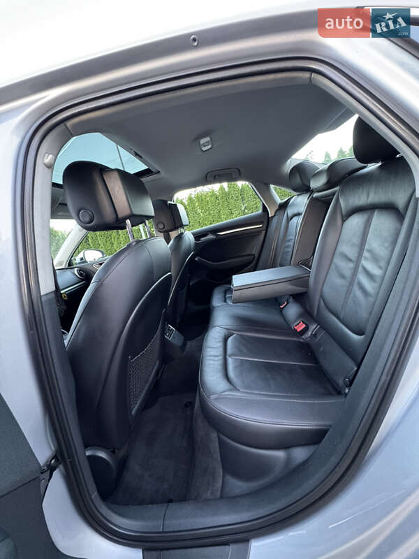 Седан Audi A3 2015 в Киеве