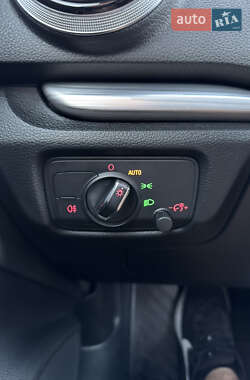 Седан Audi A3 2015 в 