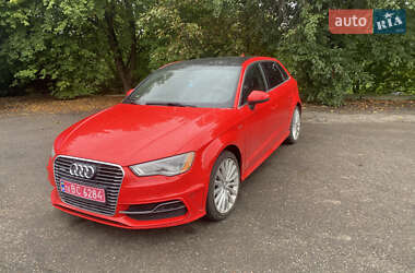 Хэтчбек Audi A3 2015 в Ровно