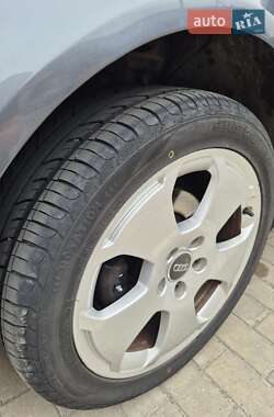 Хетчбек Audi A3 2007 в 