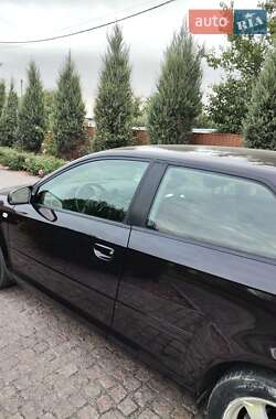 Хэтчбек Audi A3 2006 в 