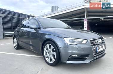 Хетчбек Audi A3 2016 в 