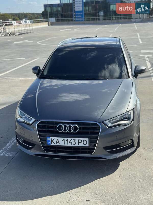 Хетчбек Audi A3 2015 в Києві