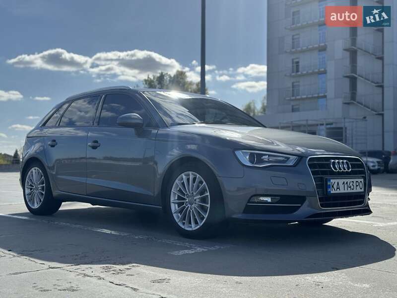 Хетчбек Audi A3 2015 в Києві