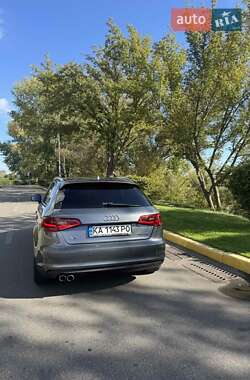 Хэтчбек Audi A3 2015 в 
