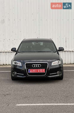 Хэтчбек Audi A3 2010 в Луцке