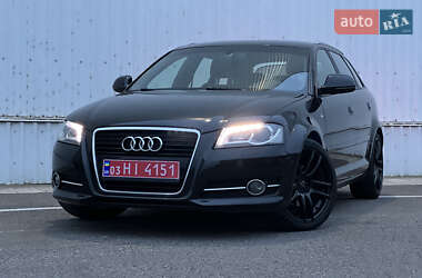 Хэтчбек Audi A3 2010 в 