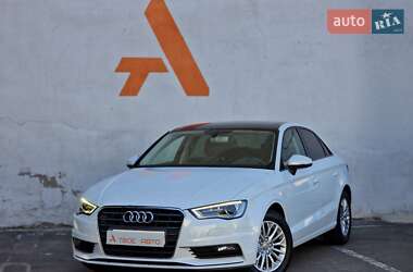 Седан Audi A3 2016 в 