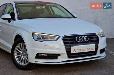 Седан Audi A3 2016 в 