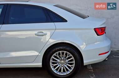 Седан Audi A3 2016 в 