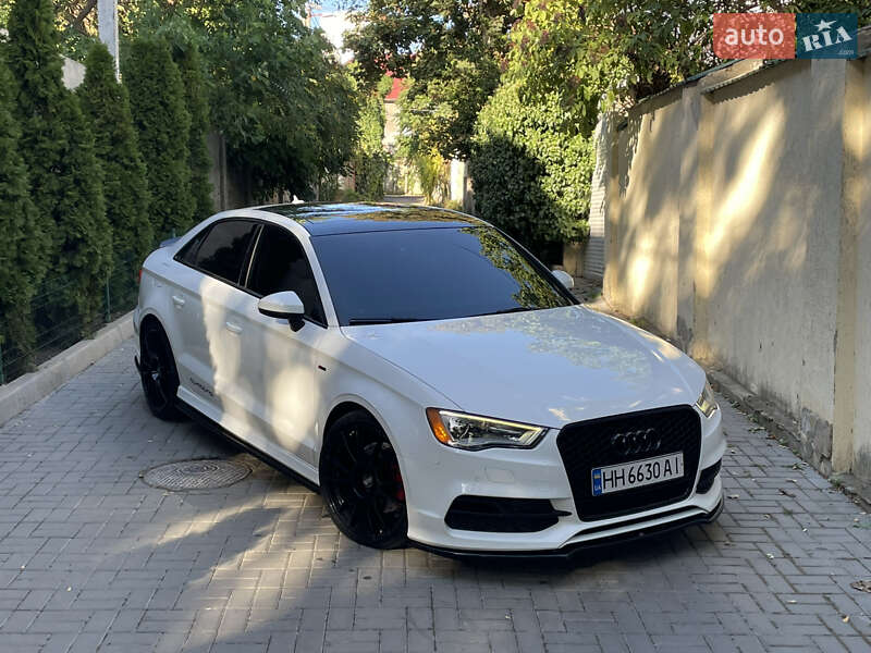 Седан Audi A3 2016 в 