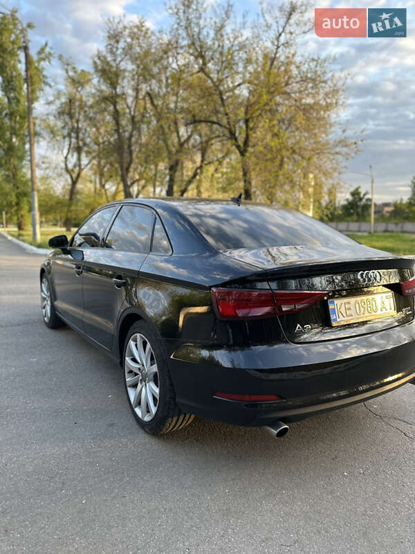 Седан Audi A3 2014 в Кривому Розі