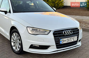 Седан Audi A3 2015 в 
