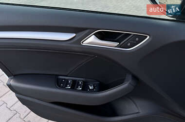 Седан Audi A3 2015 в 