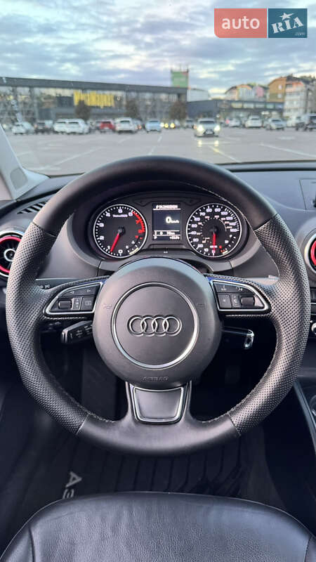 Седан Audi A3 2015 в Киеве