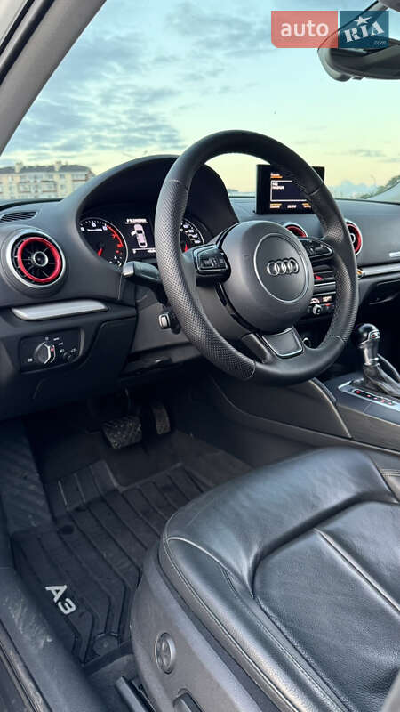 Седан Audi A3 2015 в Киеве