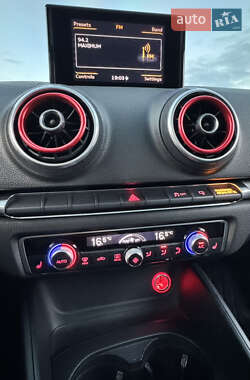 Седан Audi A3 2015 в 