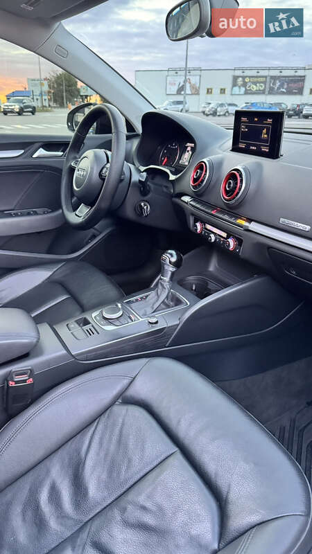 Седан Audi A3 2015 в Киеве