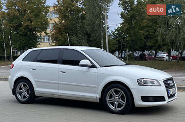 Хетчбек Audi A3 2009 в 