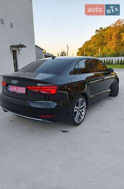 Седан Audi A3 2017 в 