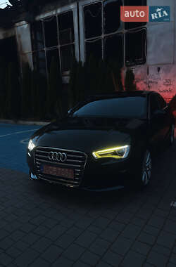 Седан Audi A3 2015 в Коломиї