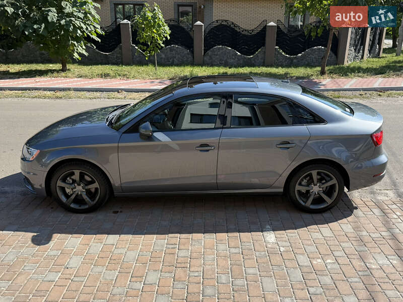 Седан Audi A3 2015 в Києві