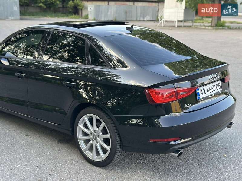Седан Audi A3 2015 в Харькове