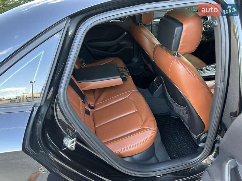 Седан Audi A3 2015 в Харькове