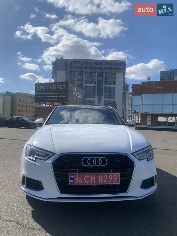 Седан Audi A3 2018 в Києві