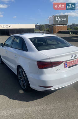 Седан Audi A3 2018 в 