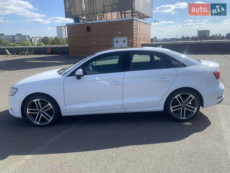 Седан Audi A3 2018 в Києві