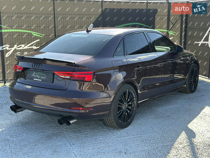 Седан Audi A3 2014 в Киеве