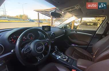 Хэтчбек Audi A3 2015 в 