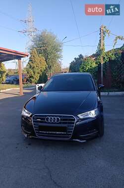 Хэтчбек Audi A3 2015 в Киеве