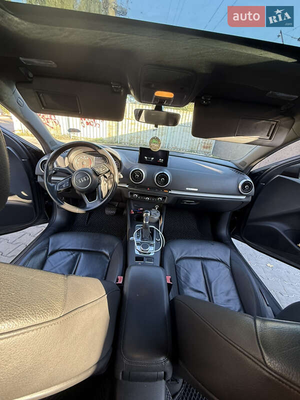 Седан Audi A3 2016 в Києві