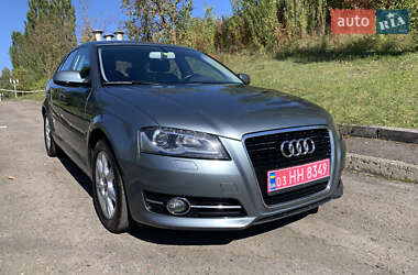 Хэтчбек Audi A3 2012 в 