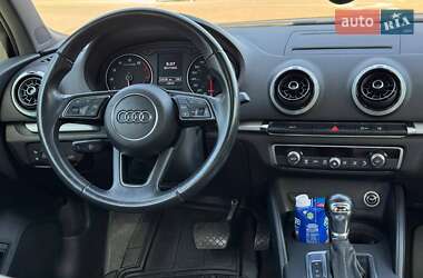 Седан Audi A3 2017 в 