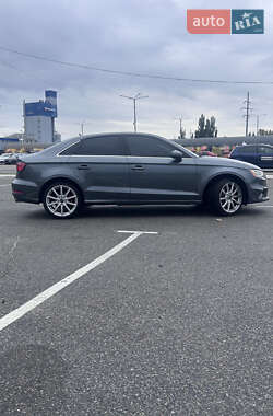 Седан Audi A3 2015 в 