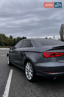 Седан Audi A3 2015 в 