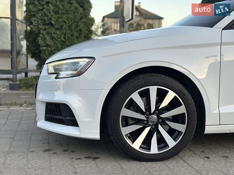 Седан Audi A3 2017 в Івано-Франківську