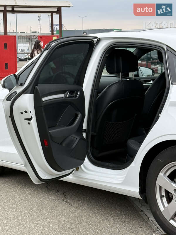 Седан Audi A3 2015 в Киеве