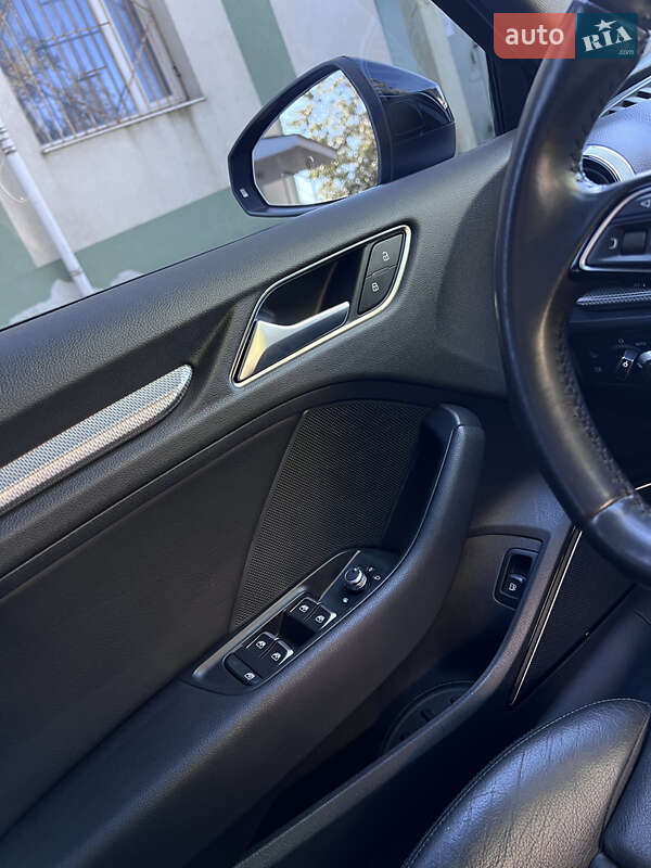 Седан Audi A3 2017 в Ровно